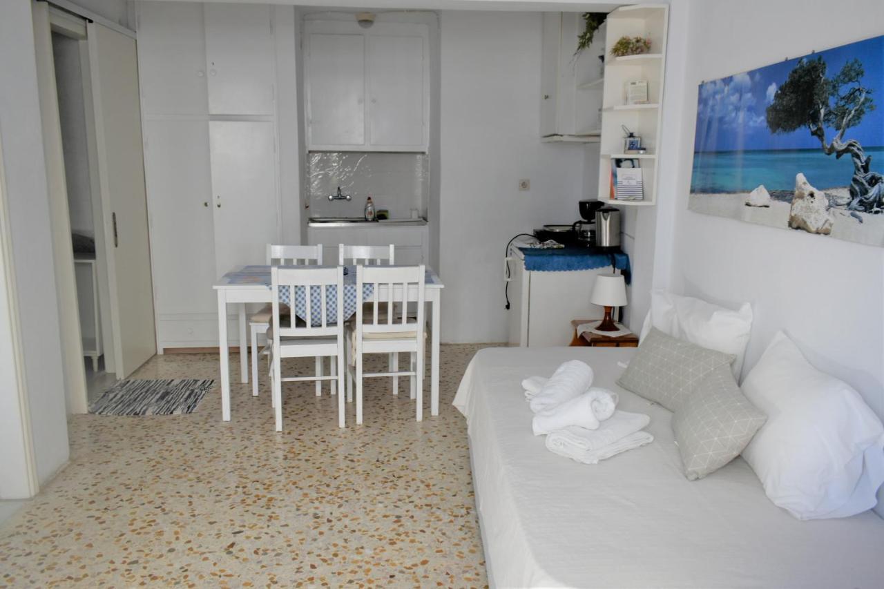 Angeliki Pension Катапола Екстериор снимка